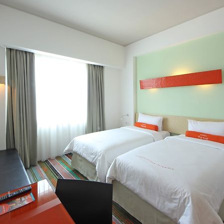 HARRIS Hotel y Conventions Festival CityLink Bandung Exterior foto